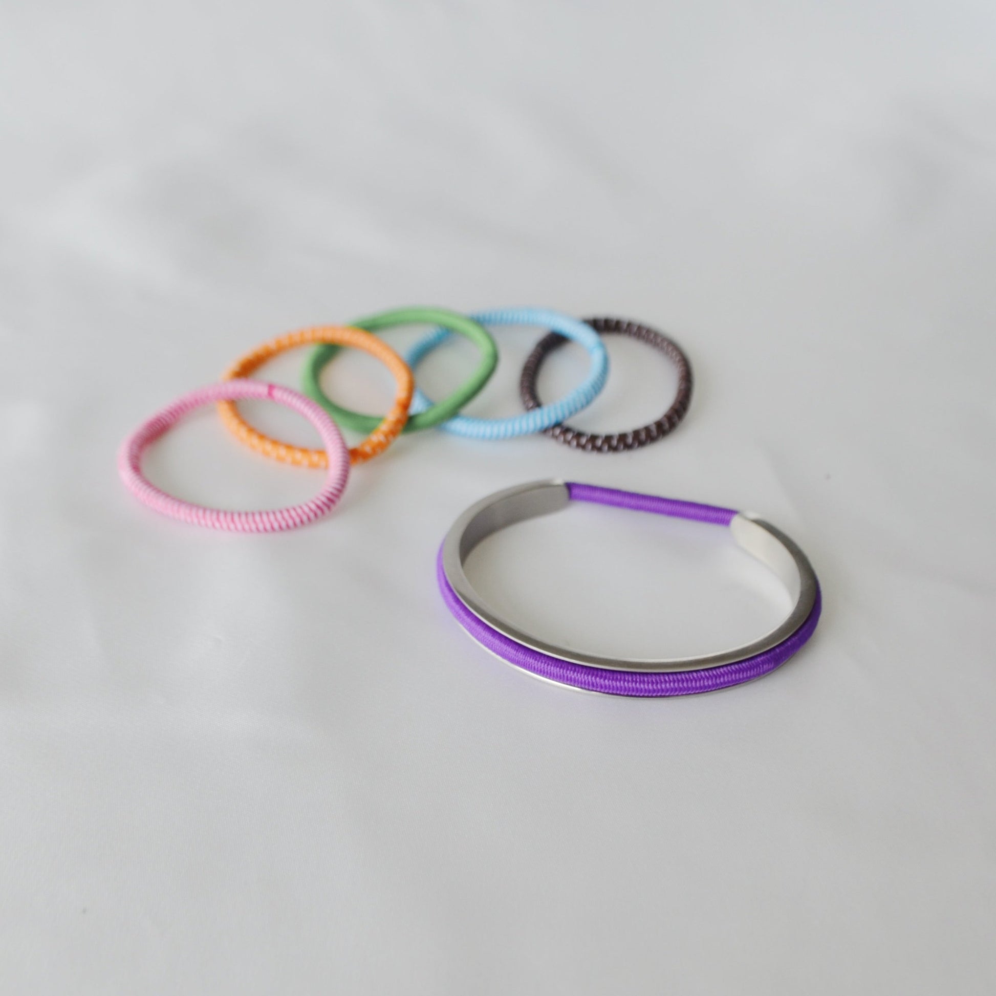 Azzaik Personalized Signature Hair Tie Holder Cuff