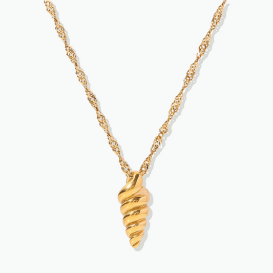 Paola: Beach Conch 18k Gold Plated Stainless Steel Necklace