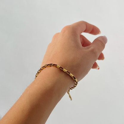 Veronica: Link Up Bracelet 18k Gold Plated Stainless Steel
